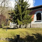 Escuelas De Collia B At-1537-as *